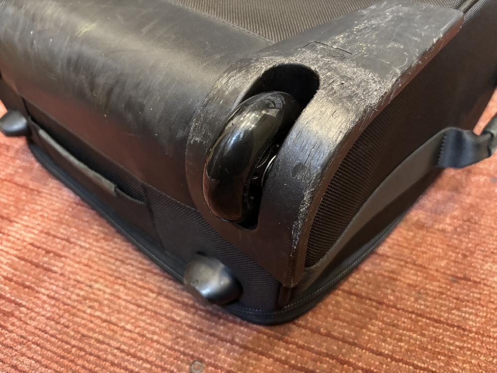TUMI キャスター2輪交換